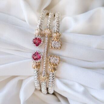 Wear your heart on your wrist this season with our heart shaped pieces from our VDay Collection. Li