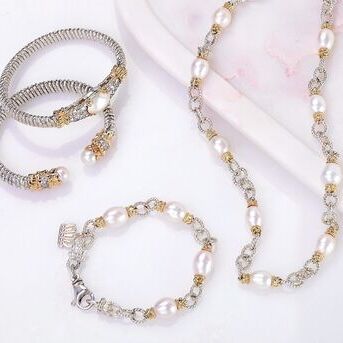 Classic pearl jewelry for modern day women. Elevate your look with graceful pearl set by VAHAN.



