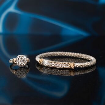 Inspired by the intricate lattice pattern, VAHAN Jewelry presents a range of exquisite pieces that 